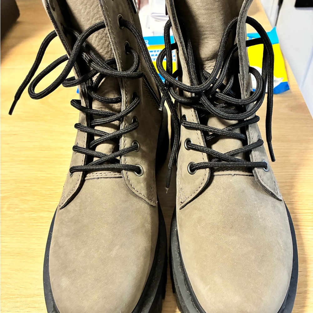 Dr. Martens Gray Jadon Boots - Picture 5 of 8